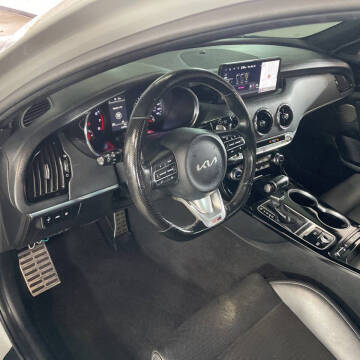 2022 Kia Stinger GT-Line