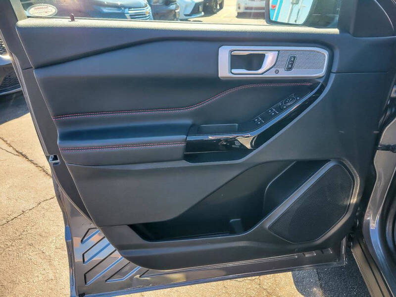 2023 Ford Explorer ST-Line