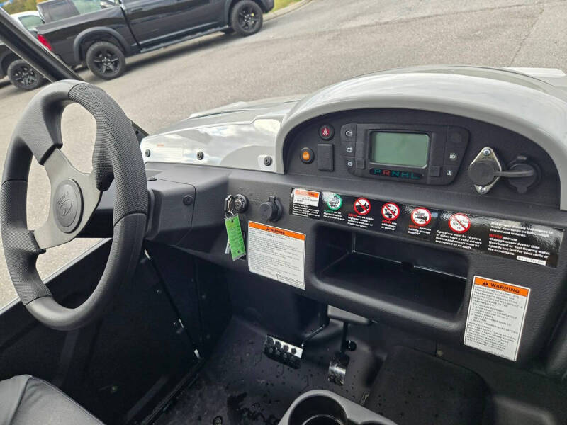 2025 Kymco UXV 700i LE EPS