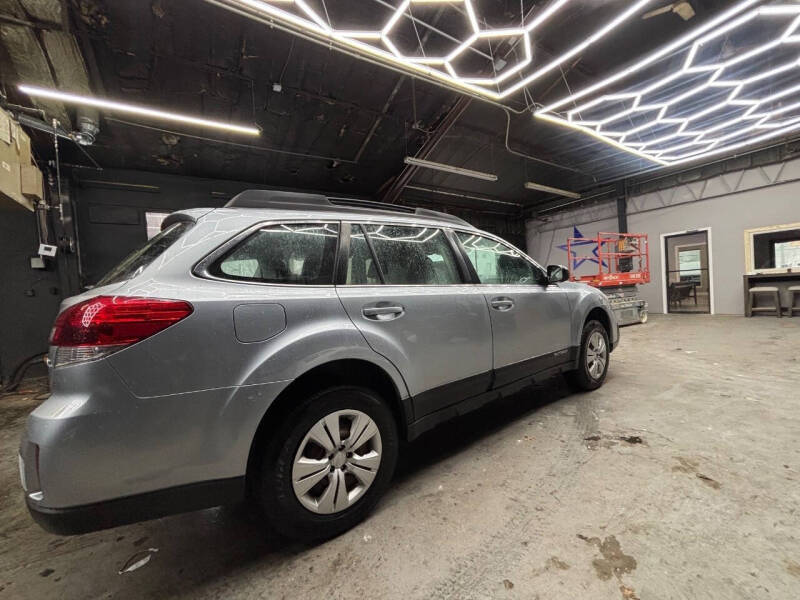 2013 Subaru Outback 2.5i