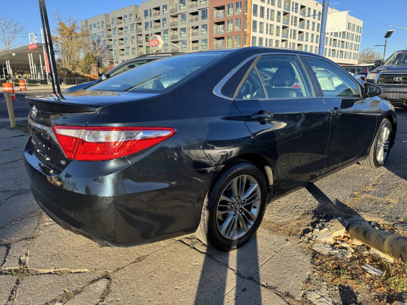 2016 Toyota Camry SE