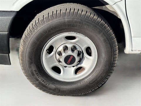 2022 GMC Savana 2500