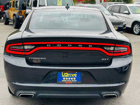 2016 Dodge Charger SXT