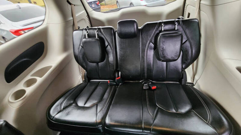 2021 Chrysler Voyager LXi