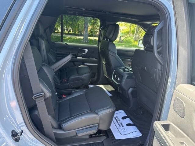 2026 Ford Expedition Platinum