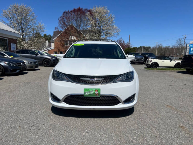 2020 Chrysler Pacifica Touring L