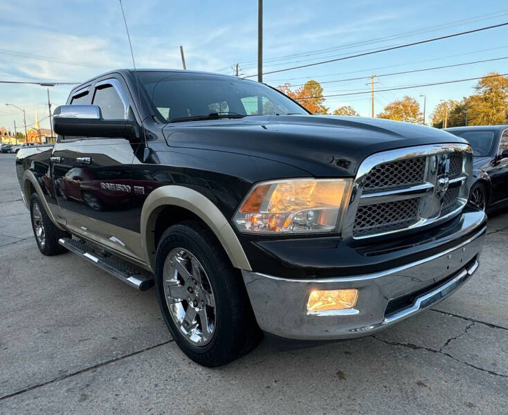 2011 RAM Ram 1500 Pickup Laramie photo 5