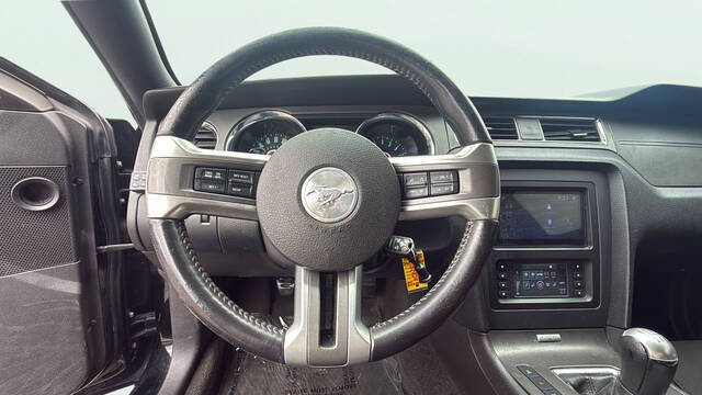 2014 Ford Mustang V6