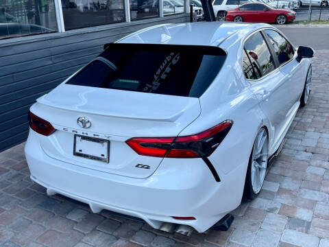 2020 Toyota Camry SE