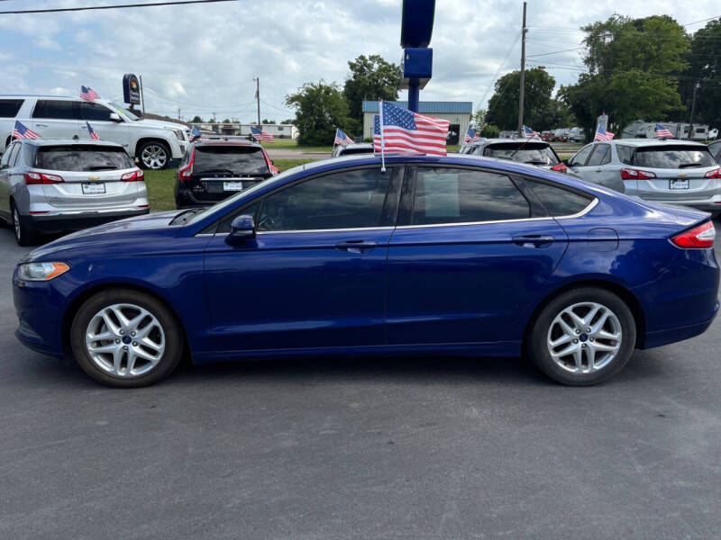 2016 Ford Fusion SE