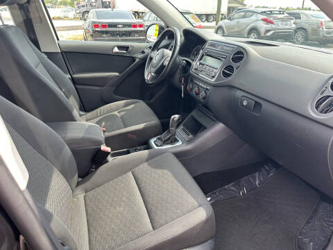 2013 Volkswagen Tiguan S 4Motion