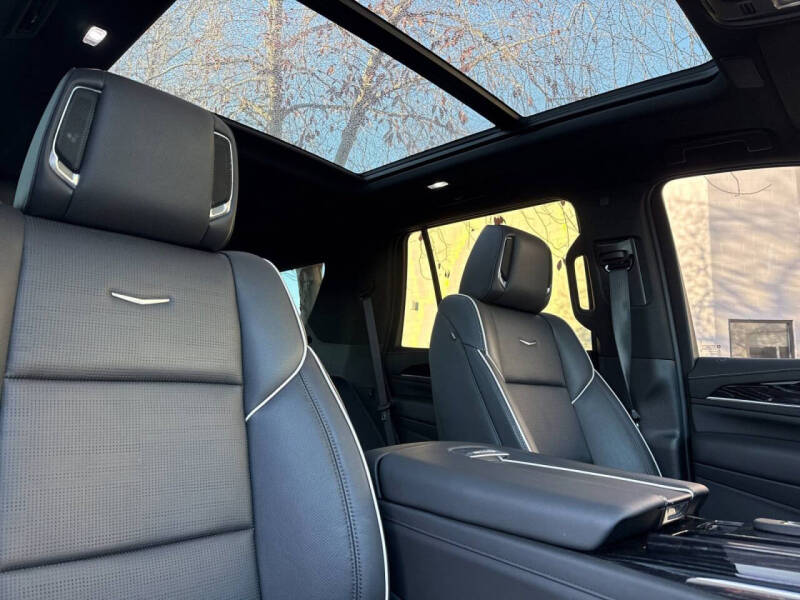 2022 Cadillac Escalade Sport