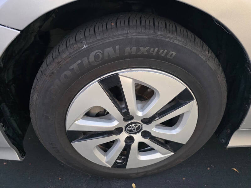 2016 Toyota Prius Four