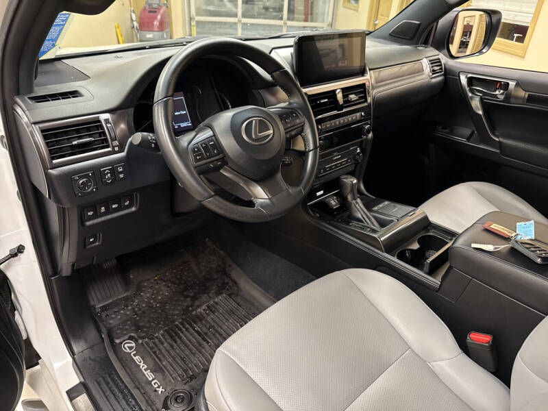 2023 Lexus GX 460
