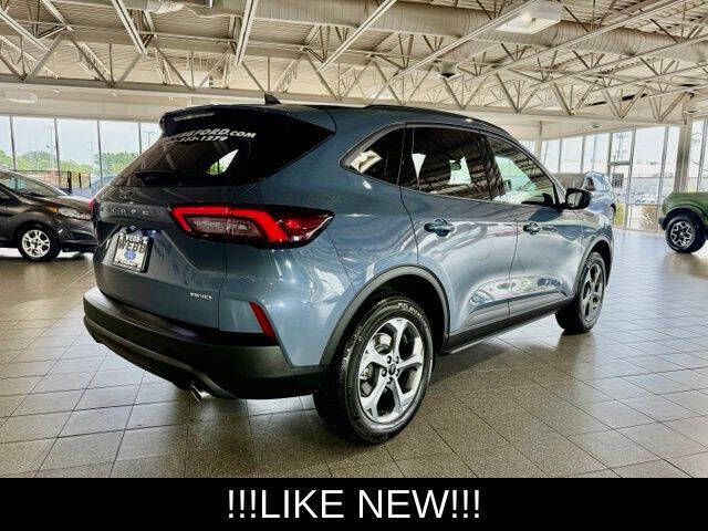 2025 Ford Escape ST-Line Select