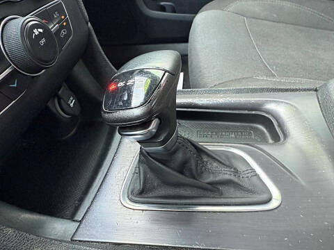 2015 Dodge Charger SE