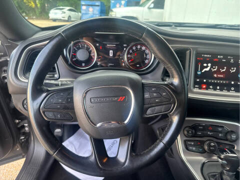 2022 Dodge Challenger SXT