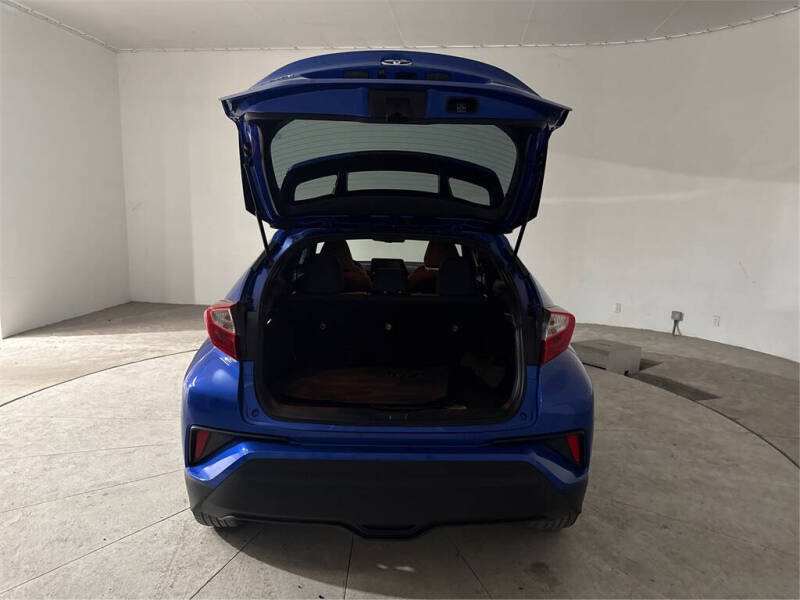 2019 Toyota C-HR XLE