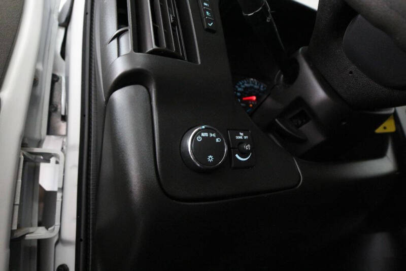 2021 GMC Savana 2500
