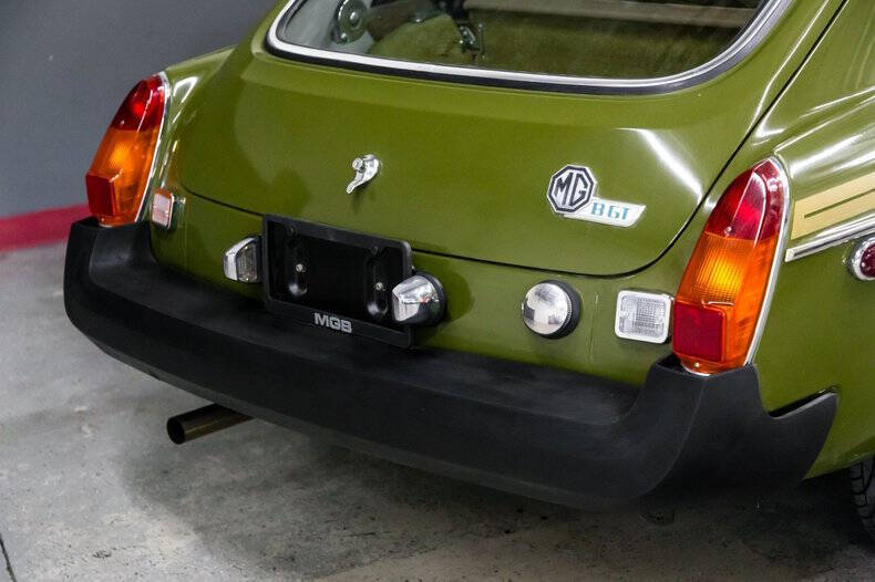 1974 MG B