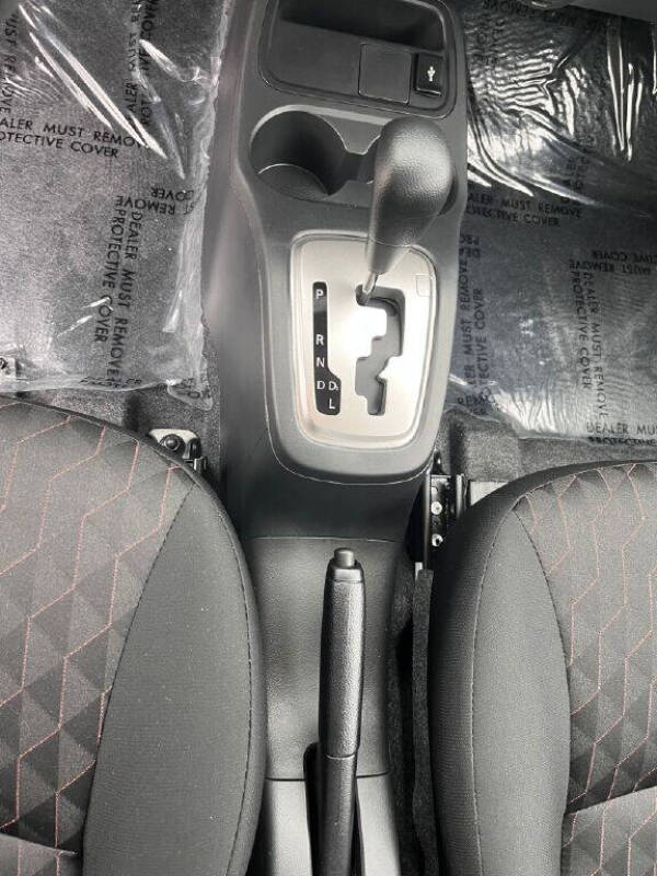 2024 Mitsubishi Mirage LE