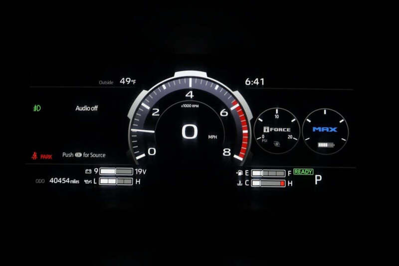 2023 Toyota Tundra Limited HV