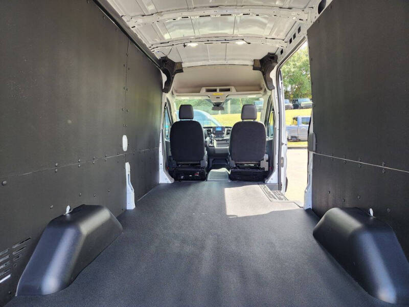 2025 Ford Transit 250