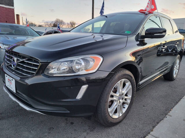 2015 Volvo XC60 Premier's photo