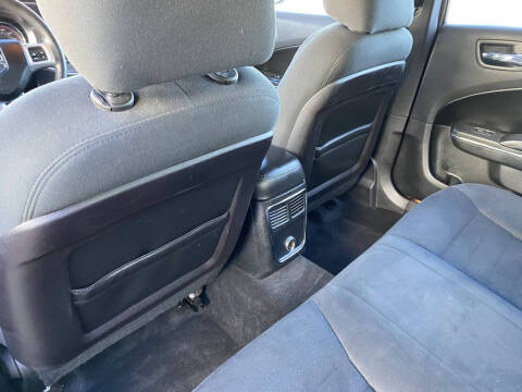 2011 Dodge Charger SE