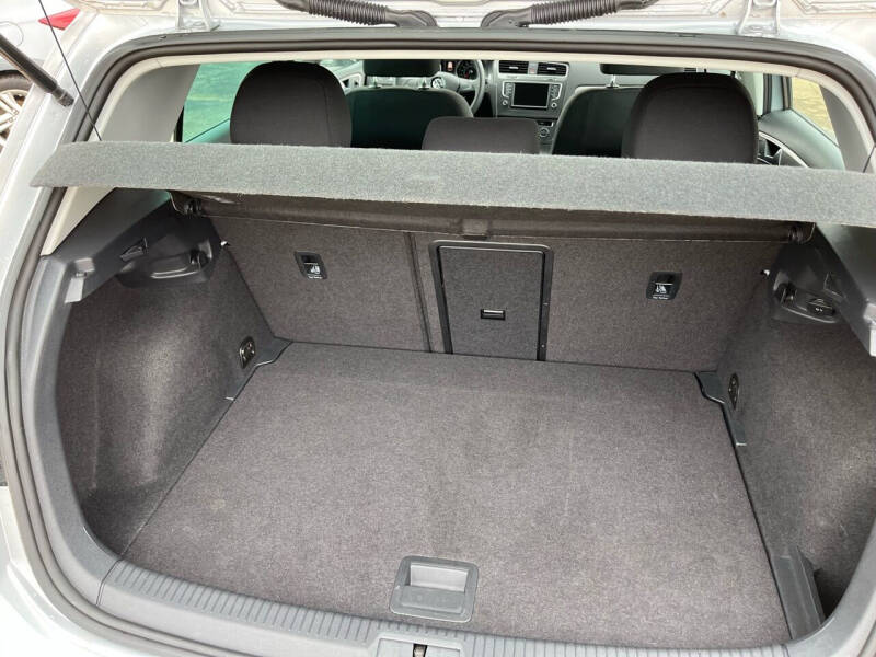 2016 Volkswagen e-Golf SE