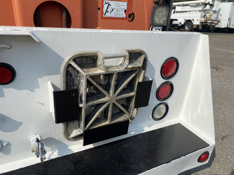 2007 Freightliner M2 106