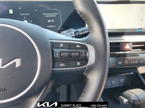 2025 Kia K5 EX