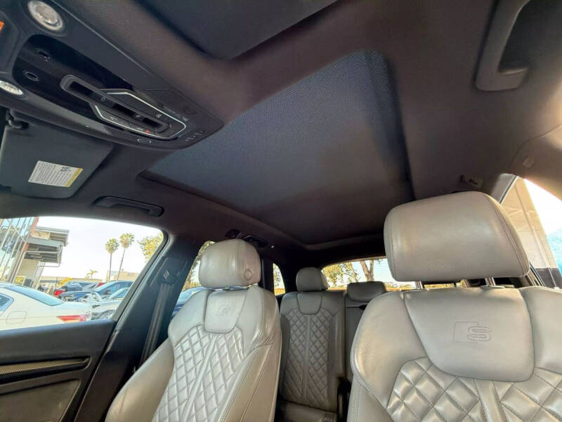 2018 Audi SQ5 3.0T quattro Premium Plus