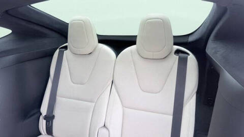 2023 Tesla Model X Standard Range