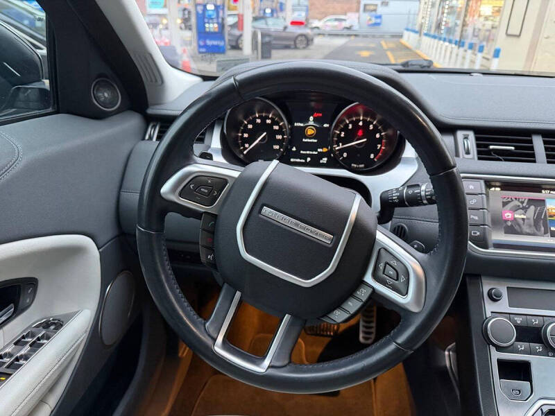 2019 Land Rover Range Rover Evoque SE