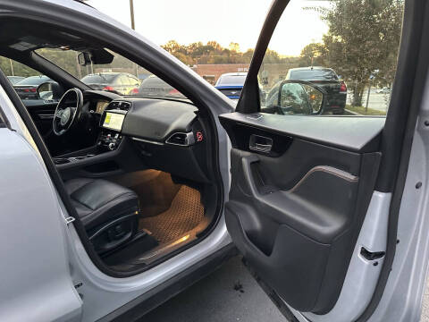 2017 Jaguar F-PACE 35t Prestige