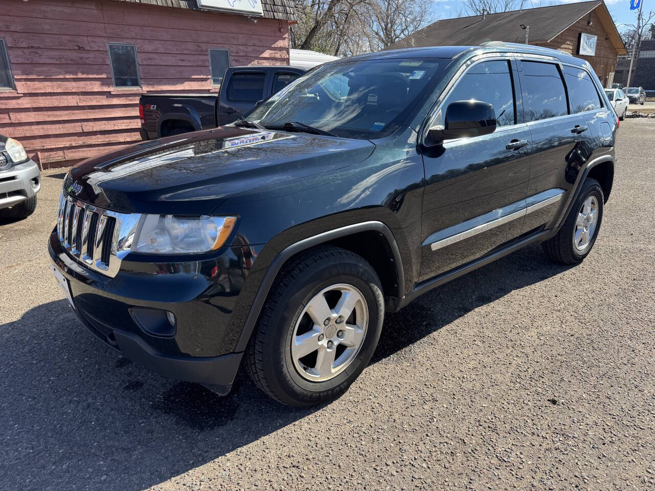 2012 Jeep Grand Cherokee Laredo 4x4 4dr SUV 