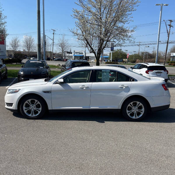 2014 Ford Taurus SEL