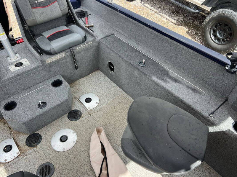 2022 Tracker PRO GLIDE