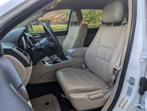 2016 Jeep Grand Cherokee Laredo