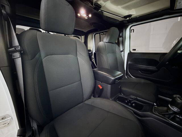 2022 Jeep Gladiator Willys