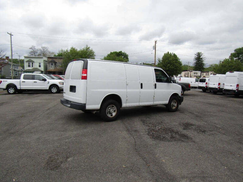 2021 Chevrolet Express 2500
