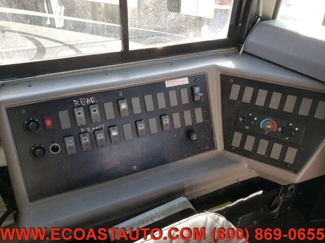2006 Freightliner FS 65