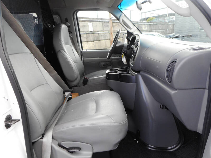 2006 Ford E-Series E-250