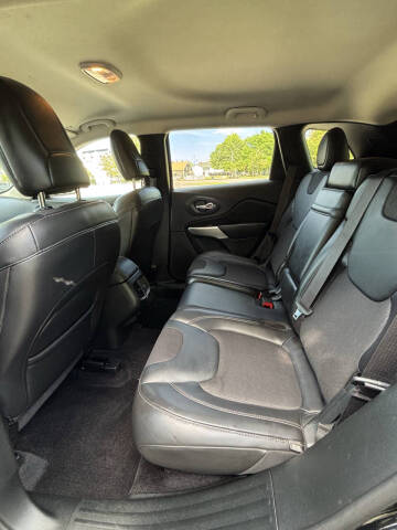 2018 Jeep Cherokee Latitude Plus