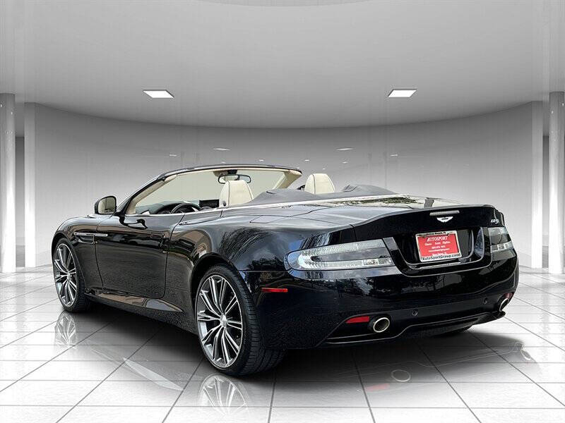 2014 Aston Martin DB9 3