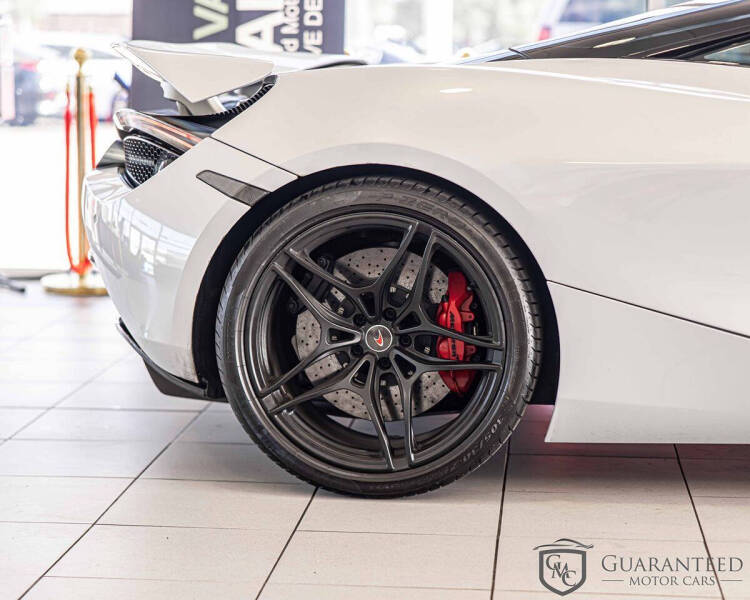 2018 McLaren 720S Luxury