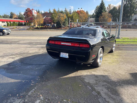 2013 Dodge Challenger SXT