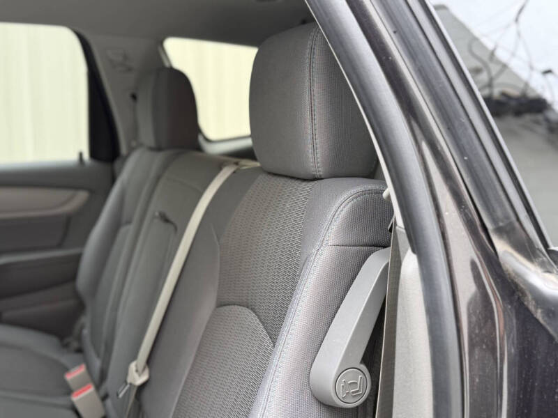 2017 Chevrolet Traverse LS