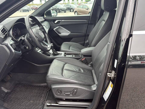 2021 Audi Q3 quattro S line Premium 45 TFSI